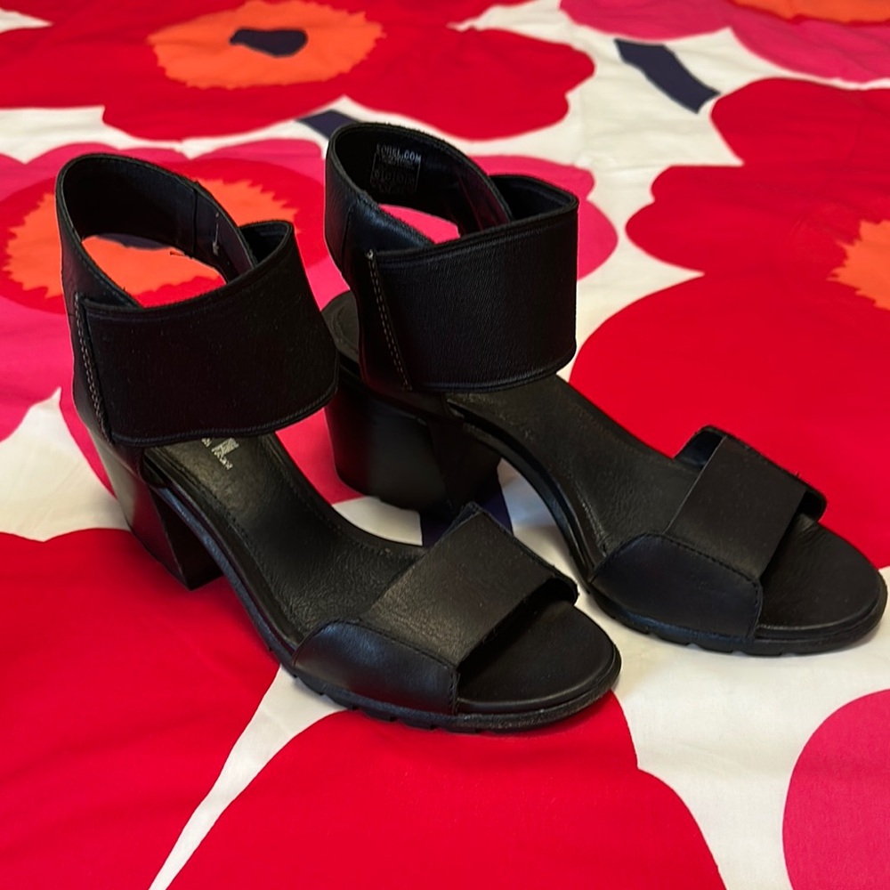 Sorel Sz 8.5 Black Sandals